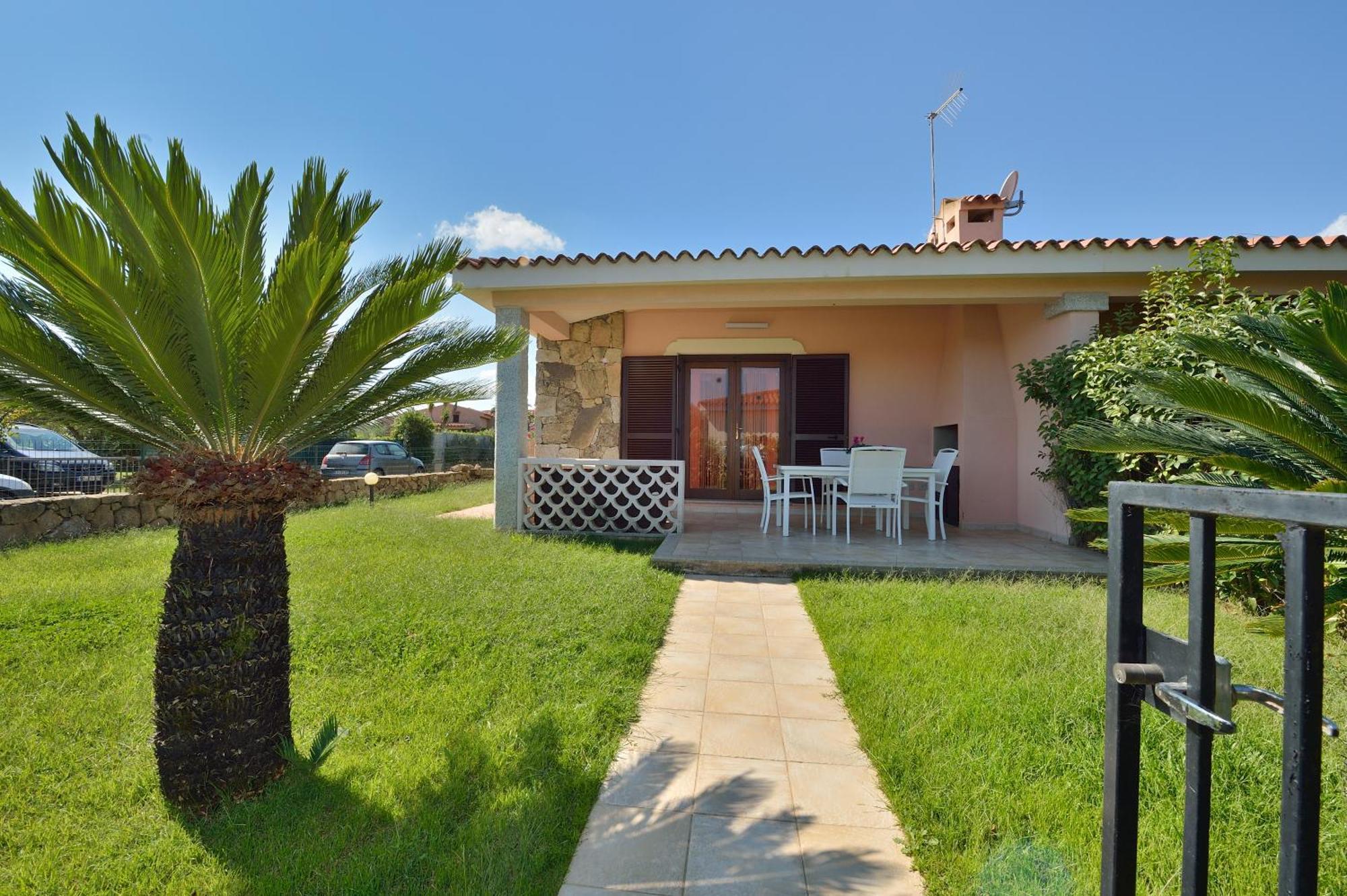 Residence Le Canne San Teodoro  Exterior photo