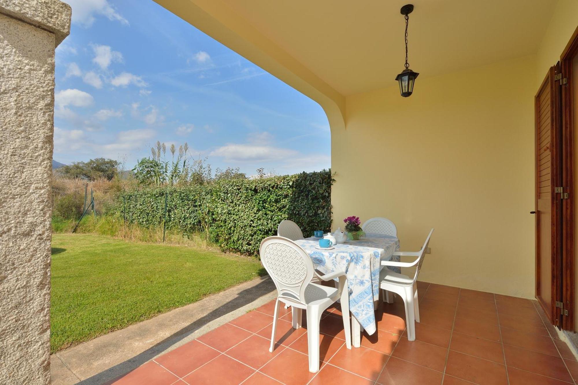 Residence Le Canne San Teodoro  Exterior photo