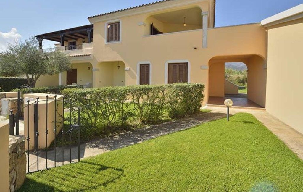 Residence Le Canne San Teodoro  Exterior photo