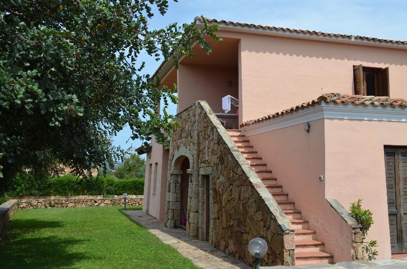 Residence Le Canne San Teodoro  Exterior photo