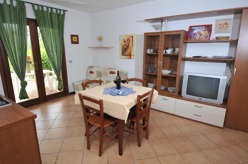 Residence Le Canne San Teodoro  Exterior photo